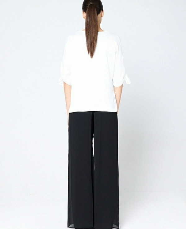 BLUSA CON LAZOS 