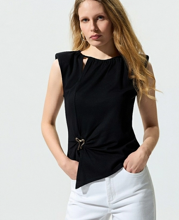 Blusa de manga corta con hebilla de BSB 055-210059 - 21149