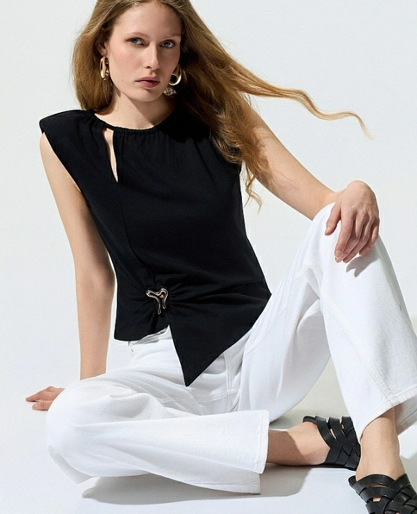 Blusa de manga corta con hebilla de BSB 055-210059 - 21150