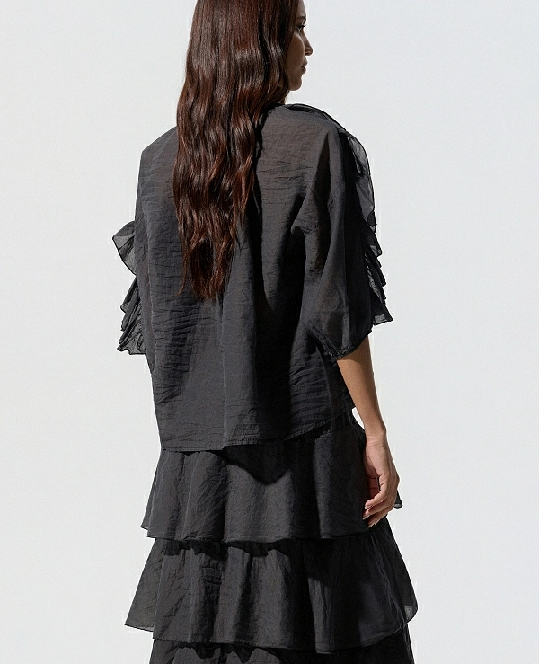 BLUSA DE VOLANTES DE BSB MODELO 055-216072 - 21600