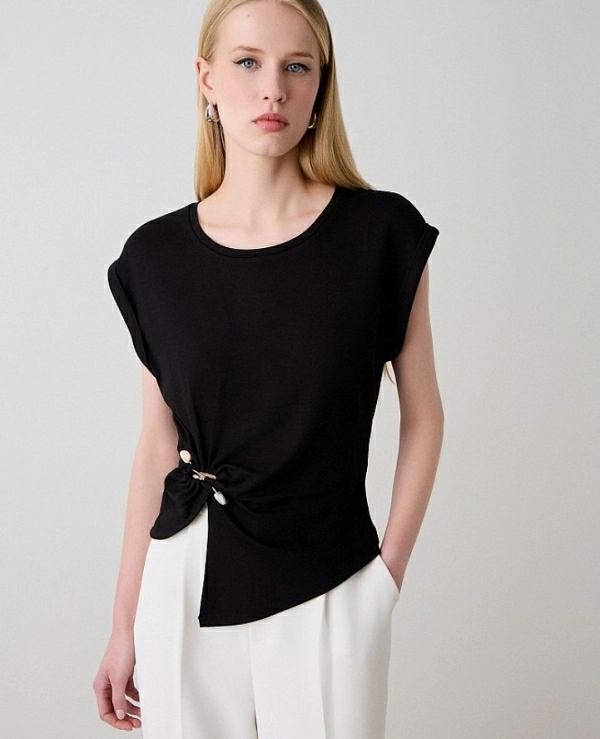Blusa manga corta aro decorativo DE BSB MODELO 053-210076