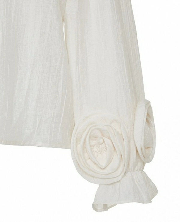 Blusa manga larga flores DE  BSB MODELO 053-210036