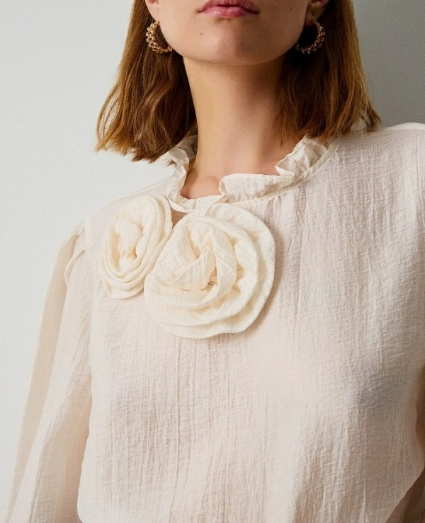 Blusa manga larga flores DE  BSB MODELO 053-210036