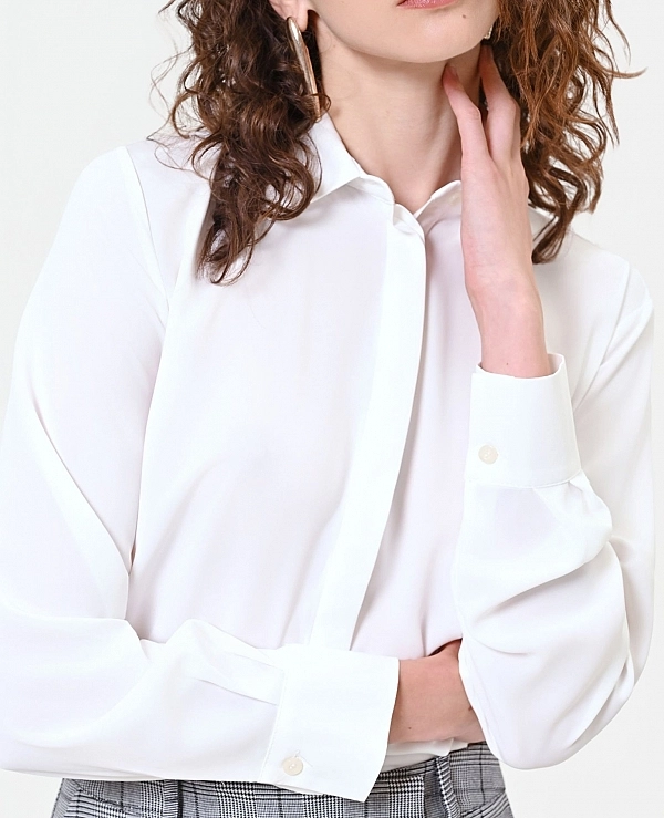 CAMISA COLOR CREMA DE SAT�N CON BOTONADURA OCULTA modelo CFC0130228003 - 22283