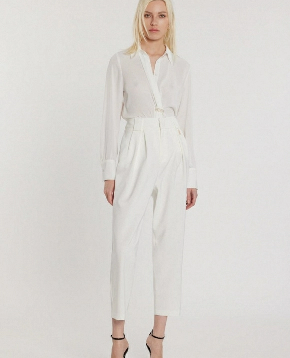 Camisa Laza con mangas y pliegues