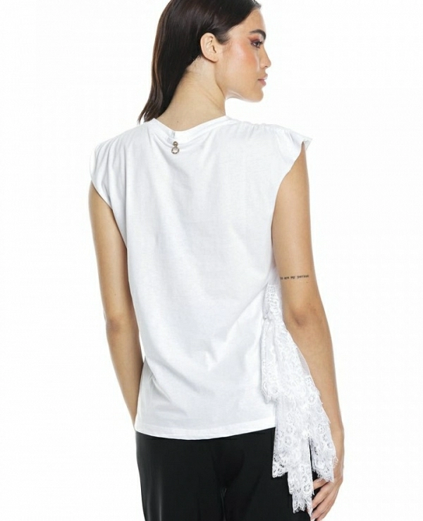 CAMISETA BLANCA RELISH MODELO AMMOR