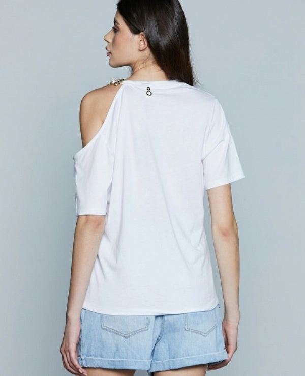 Camiseta COSLADA M/M con abertura en el hombro DE RELISH