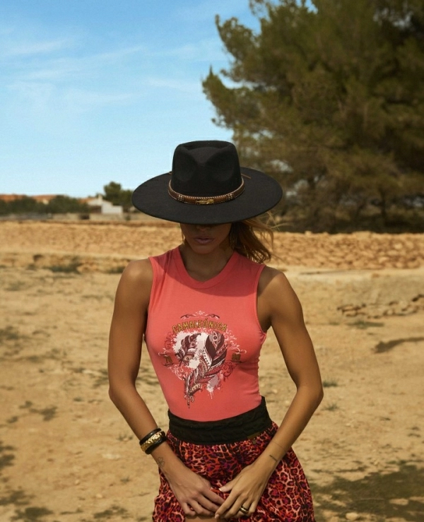 CAMISETA DE CAMALENICA MODELO NELLIE