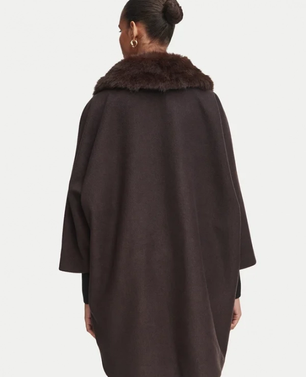 CAPA DE RINASCIMIENTO CUELLO PELO  MODELO CFC0130344003 - 22289
