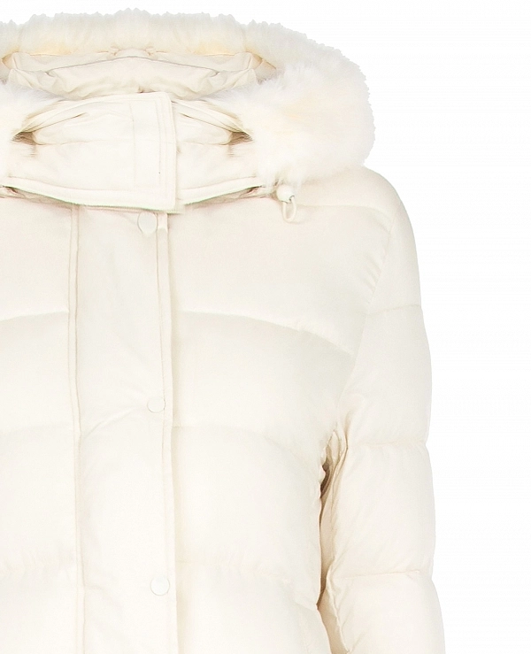 Chaqueta larga de plumas con capucha y piel sint�tica extra�ble.DE RINASCIMENTO CFC0127042003 - 22312