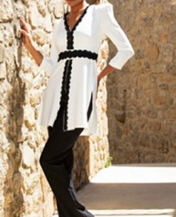 CONJUNTO DE PANTAL�N NEGRO Y CASACA  CON CINTUR�N