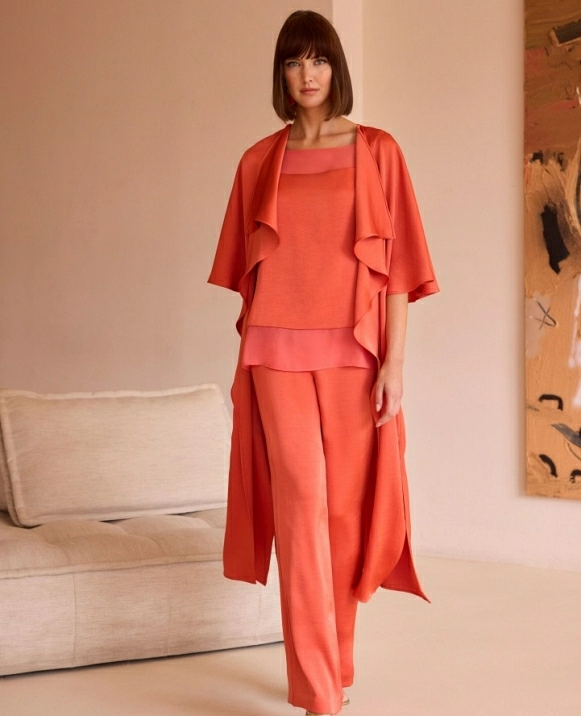 CONJUNTO DE TRES PIEZAS DE CARLA RUIZ MODELO 52591