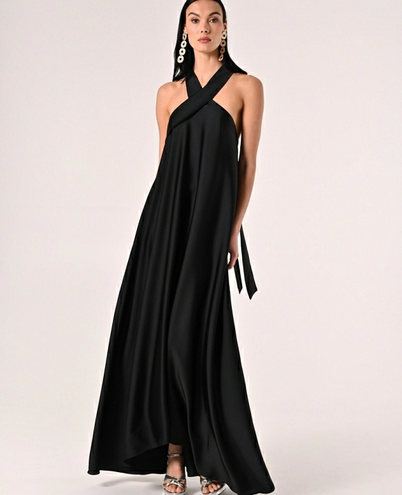 Este vestido largo es una opcin sofisticada para irradiar elegancia en las ocasiones ms especiales