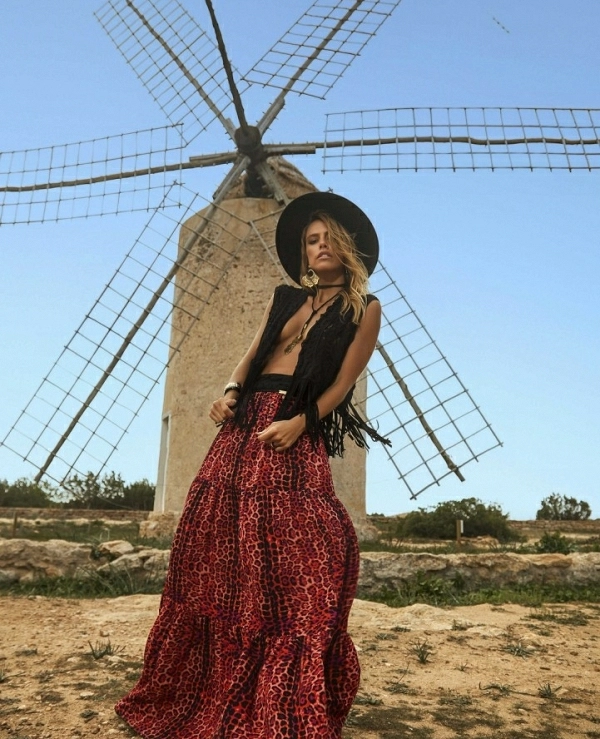 FALDA DE CAMALENICA MODELO RIGOBERTA