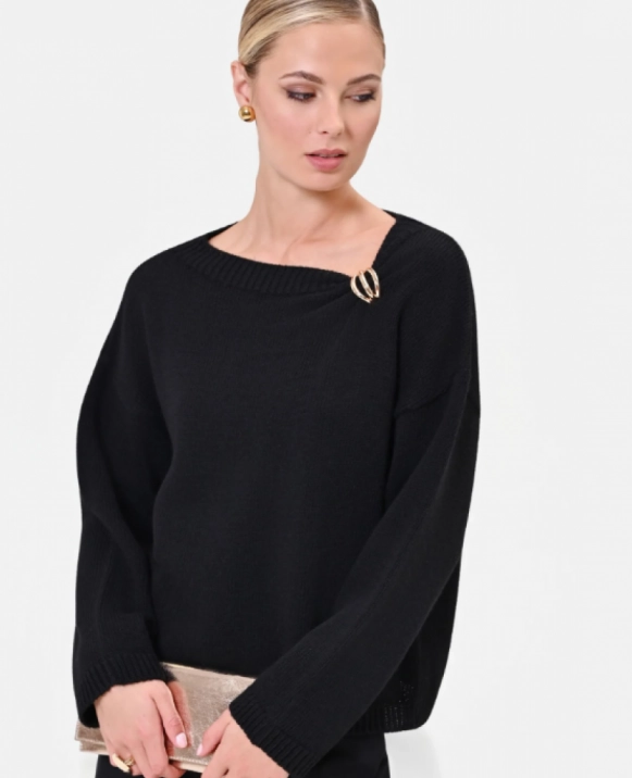 JERSEY MARRON DETALLE BROCHE EN CUELLO DE RINASCIMIENTO MODELO CFM123270003
