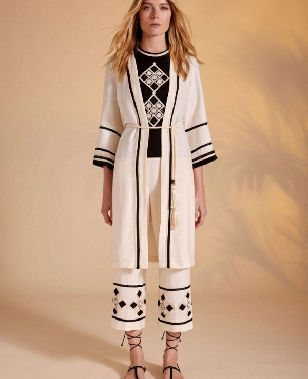KAFTAN CRUDO CON DETALLES NEGROS