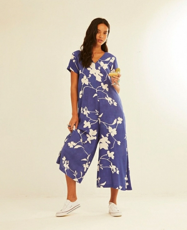 Mono Corto Blue Silhouette