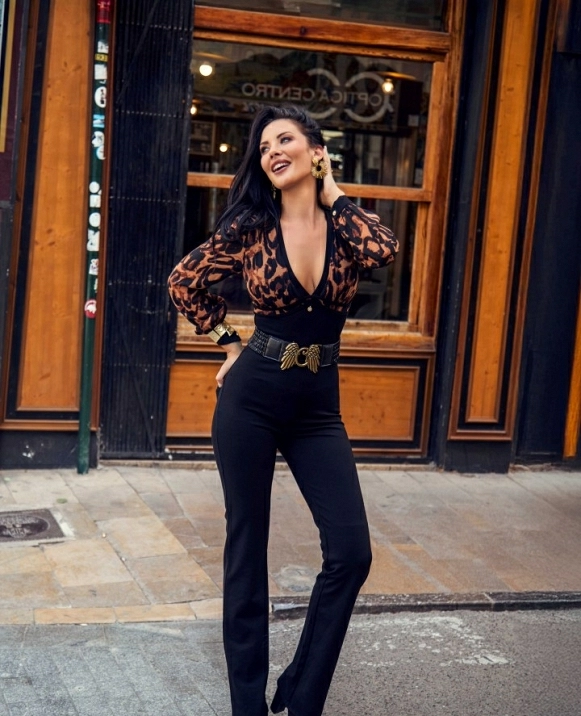 MONO DE CAMALENICA MODELO ORQUIDEA