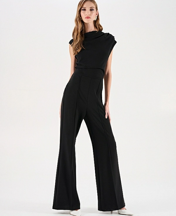 MONO NEGRO CON ESCOTE ASIM�TRICO - 21536