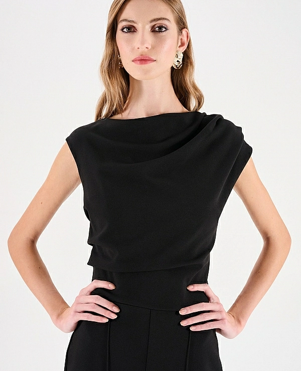 MONO NEGRO CON ESCOTE ASIM�TRICO - 21537