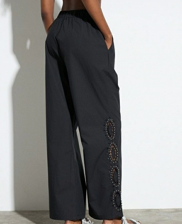 PANTALN DE BSB CON BORDADOS MODELO 053-212005