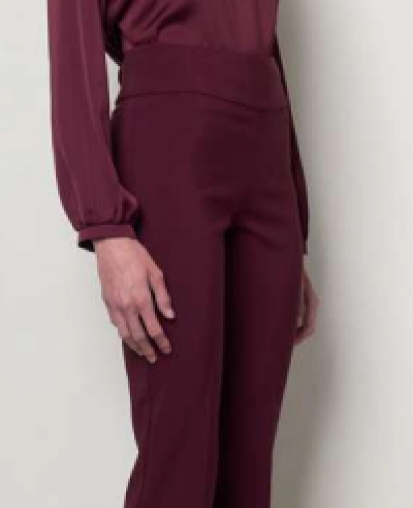 PANTALN ELASTICO CON CAMPANA  Y TIRO ALTO - 20821