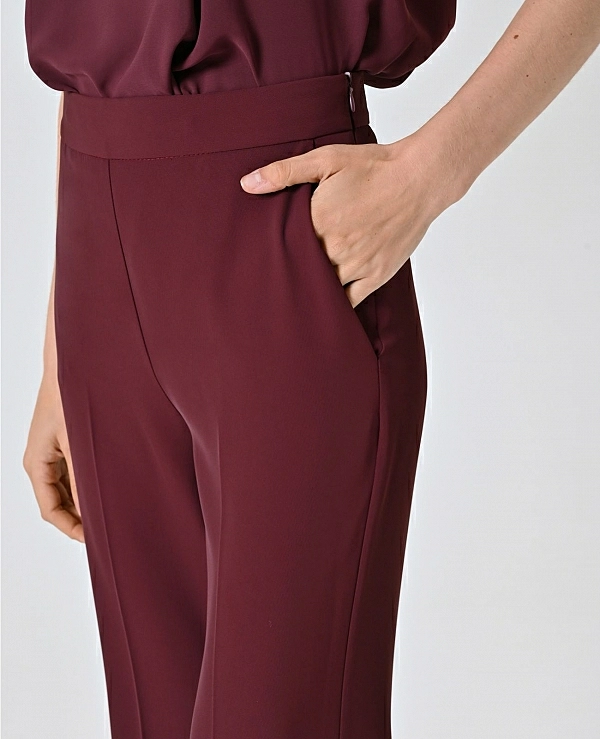 Pantaln en cady burdeos Mujer