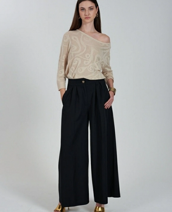 PANTALN NEGRO DE PINZAS