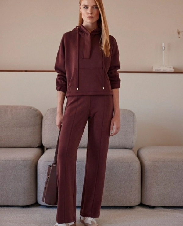 Pantaln TIPO ANTELINA EN COLOR GRANATE