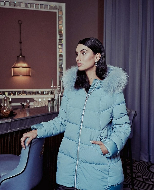 PLUMAS DE DONJAZ EN COLOR HIELO MODELO CLAUDIA - 20805