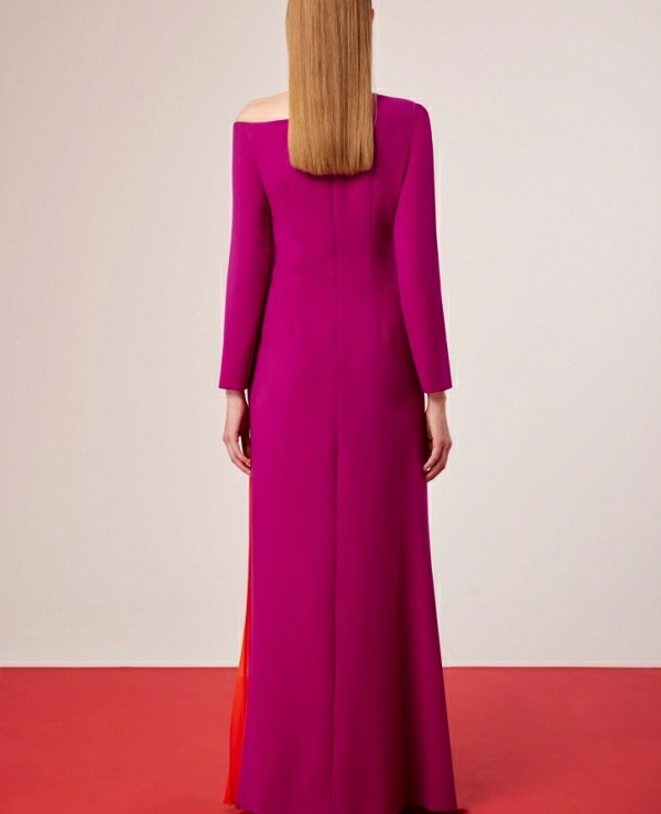 Ref. 51507 VESTIDO QUILLA PLISADA COLOR UNICO DE CARLA RUIZ