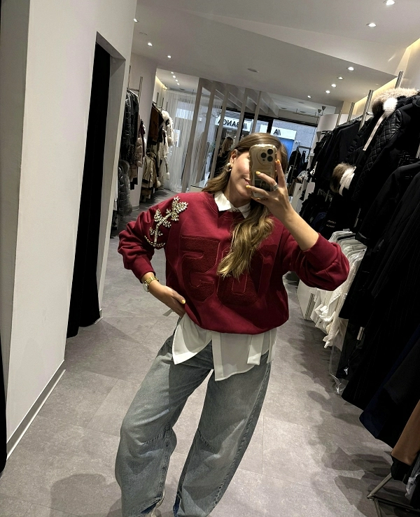 SUDADERA CON DETALLE NUMERO Y  PEDRERIA - 20687