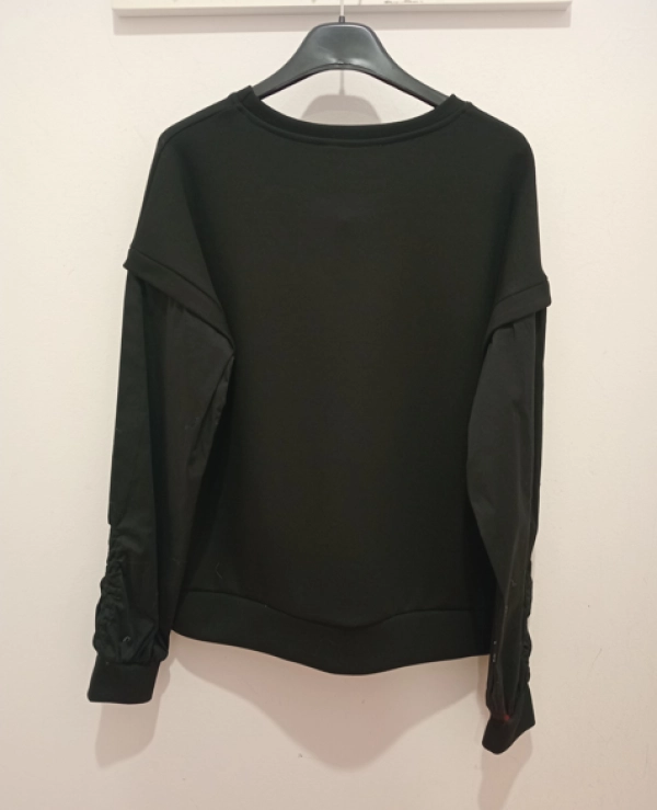 SUDADERA CON DETALLES DE BRILLIS DE RINASCIMENTO MODELO CFC0130526003 - 22074