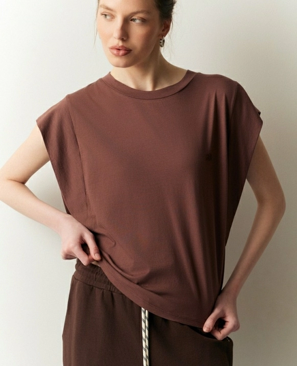 Top sin mangas DE BSB  MODELO 055-210009