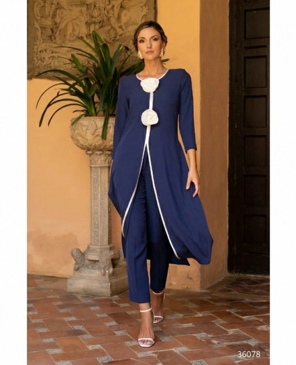 TRAJE DE PANTALN CASACA CON FLORES