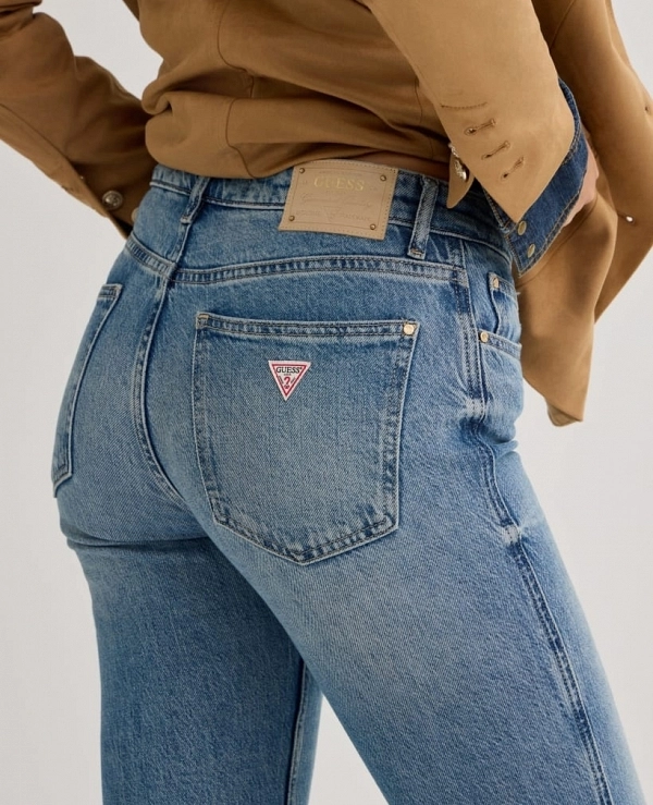 VAQUERO DE GUESS MODELO W6BA41 D2579- - 22120