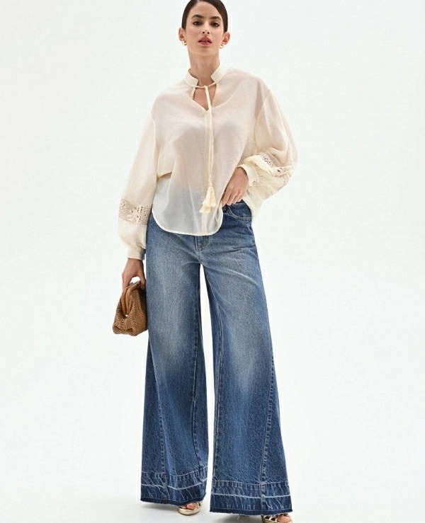 VAQUEROS ANCHOS CON VUELTA A CONTRASTE