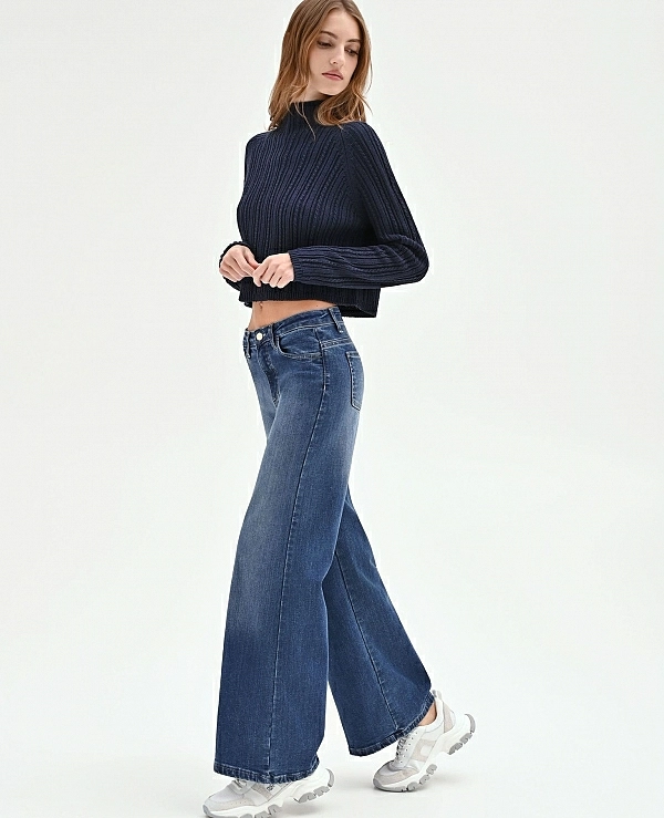 VAQUEROS AZULES DE PERNERA ANCHA - 21522