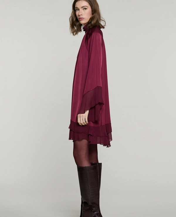 Vestido corto LOTESI con mangas largas DE RELISH - 22216
