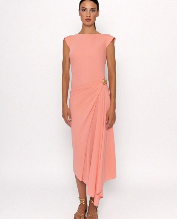 VESTIDO DE PIEZA METALICA