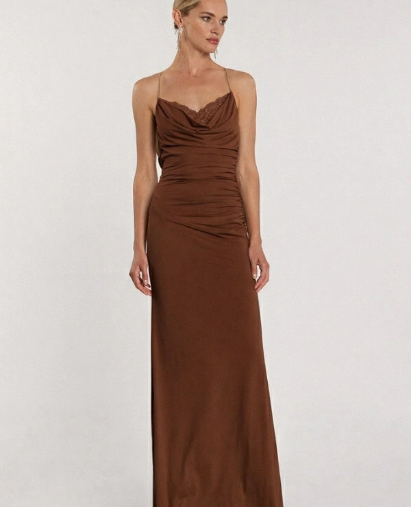 VESTIDO DE RELISH MODELO PAMPAS_ largo con escote 