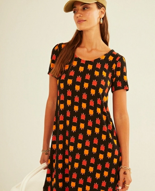 Vestido Easy Manga Corta Black Turtle