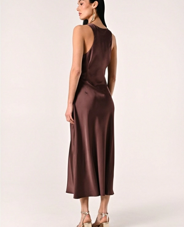 Vestido en satn DE COLOR  ROSA