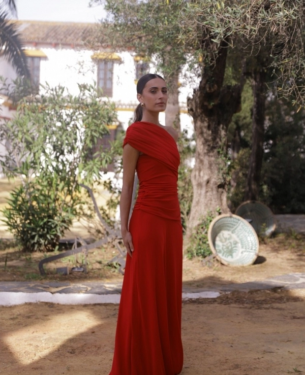 VESTIDO LARGO DE PUNTO FRUNCIDO