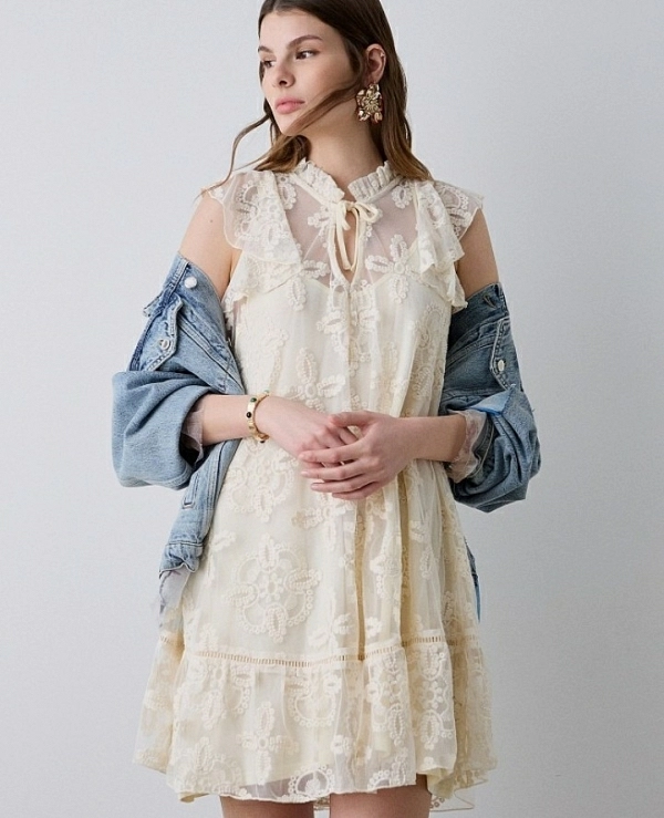 Vestido mini encaje DE BSB 053-211044