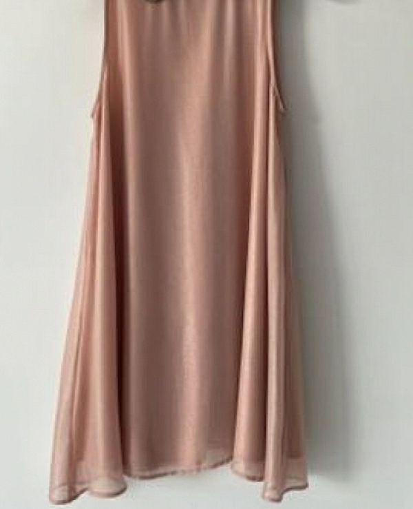 VESTIDO NUDE CUELLO CON PIEDRAS