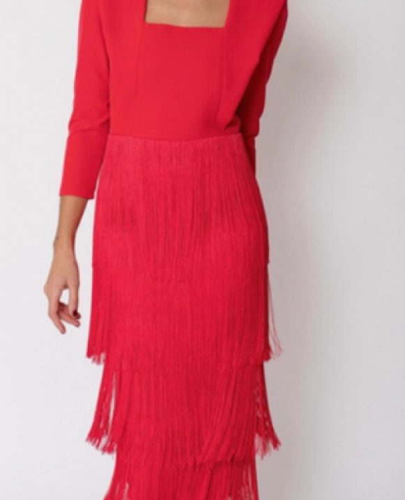 VESTIDO ROJO CON FLECOS