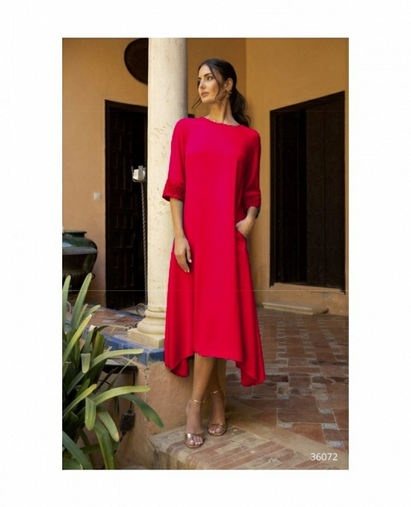VESTIDO ROJO MEDIA MANGA DETALLES JOYA EN MANGA