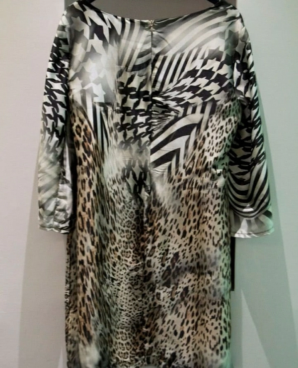 Vestido tipo tnica, animal print