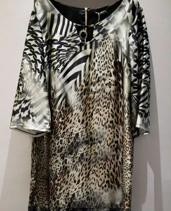 Vestido tipo tnica, animal print